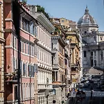 Hotel De Monti