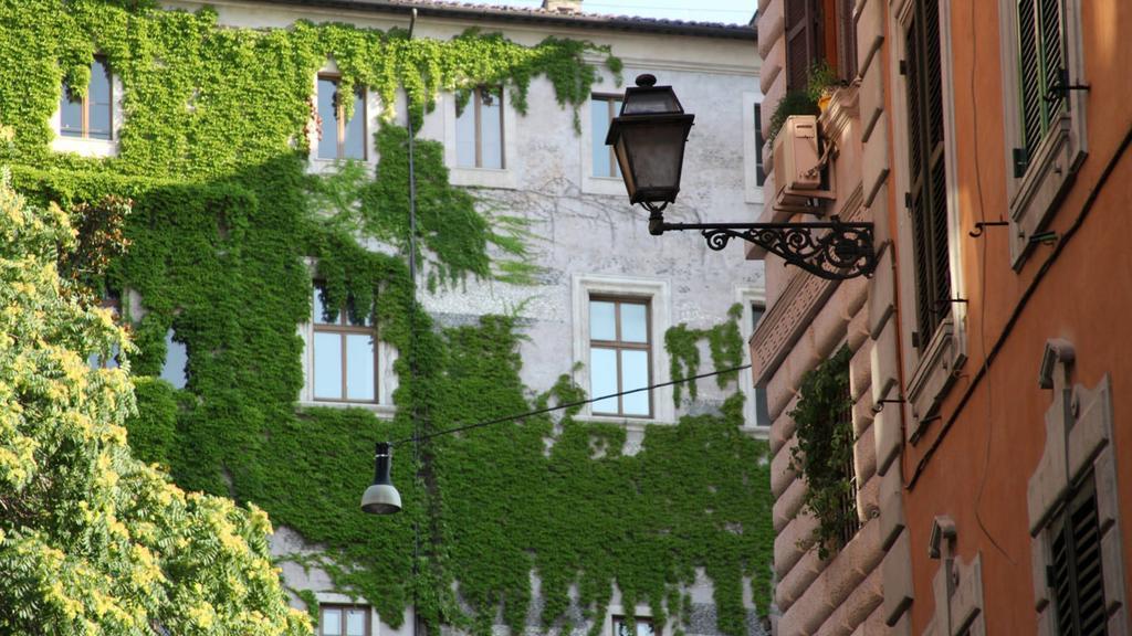 Hotel De Monti